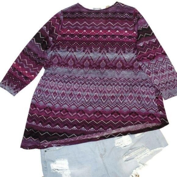 Catherine's Women's Purple Chevron Print 3/4 Sleeve assymetrical Tunic Top 2x 22 - Picture 2 of 3
